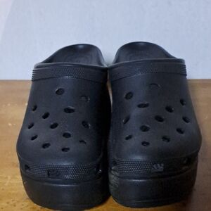 CROCS Platform Black Clogs
